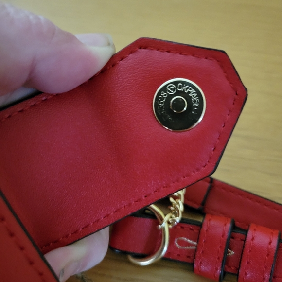 ❤️‍🔥Christian Louboutin Red Lipstick Case w gold tone chain - Picture 5 of 15